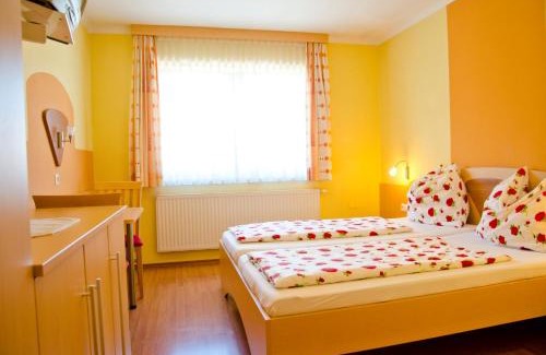 Micheldorf in Oberoesterreich Hotel | Gästehaus Geigenbauer