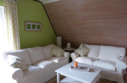 Busum Apartment | Gästehaus Amrumer 36