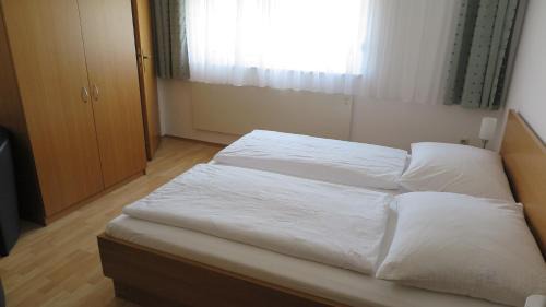 Illmitz Bed & Breakfast | Gästehaus Andreas Kroiss