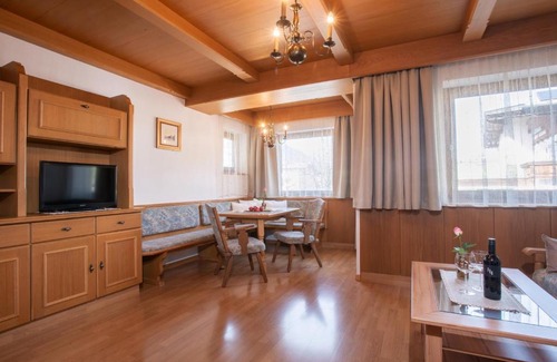 Stumm Apartment | Gästehaus Appartement Höllwarth