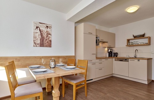 Soelden Apartment | Gästehaus Bergkristall