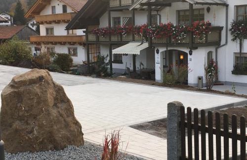Silberberg House | Gästehaus Biggi
