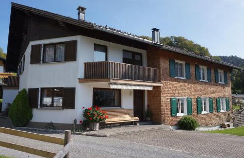 Bizau Apartment | Gästehaus Metzler