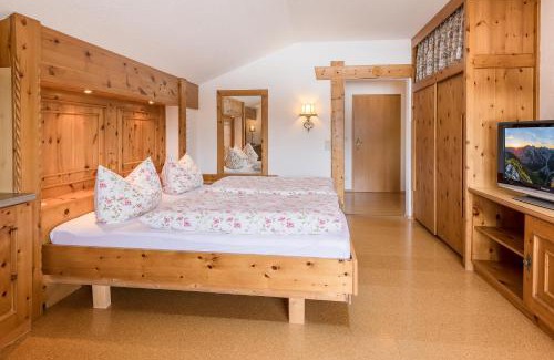 Wallgau Apartment | Gästehaus Oberland