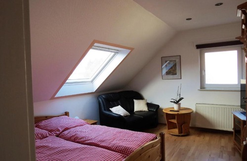 Cronenberg Apartment | Gästehaus Schönenberg