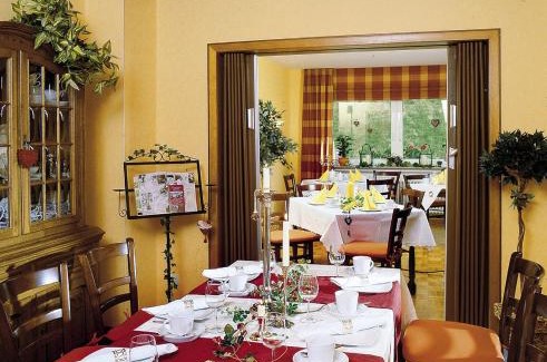 Enkirch Bed & Breakfast | Gästehaus Ute
