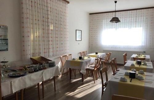 Illmitz House | Gästehaus & Weingut Klein