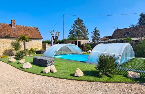 Mosnes House | Gîte Atypique 2 à 8 PERSONNES avec piscine jacuzzi proche châteaux de la Loire