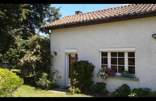 Luglon House | Gîte avec jardin tout confort à Luglon, proche Ecomusée de Marqueze, Landes