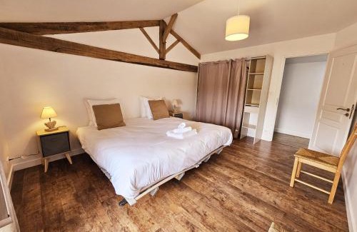 Marthon House | Gîte avec piscine Chez Labaurie