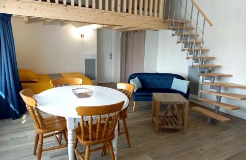 Les Herbiers Apartment | Gîte 'Chez Joseph et Cie' -8 mn du Puy du Fou
