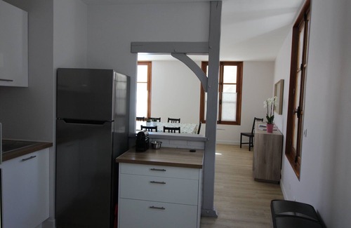 Milly-la-Foret Apartment | "Gîte Cocteau" Chez Clemence Forest of Fontainebleau