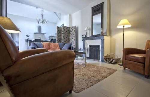 Blois House | Gîte de Charme au Cœur de Blois avec Jardin Privé, Garage et Équipements Modernes - FR-1-491-425
