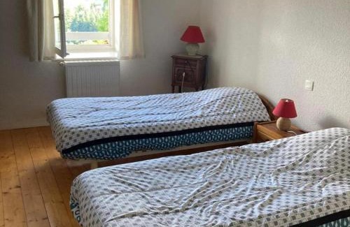 Veranne House | Gîte de charme avec cheminée, jardin et wifi, proche rando et ski à Véranne - FR-1-496-255