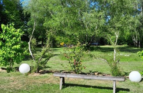 Condat-sur-Ganaveix Apartment | Gîte de France C'est tout vert 4 épis - Gîte de France 5 personnes MAE-9824