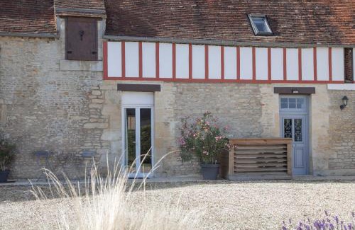 Saint-Wambert-des-Trois-Vallees House | Gîte de Vernelle - Saint Pierre en Auge