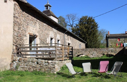 Cercie House | Gîte du Château de la Terrière