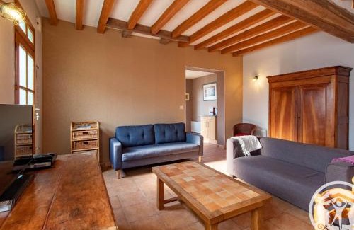 Saint-Martin-de-la-Place House | Gîte familial près de la Loire avec grand jardin, parking privé, proche Saumur et activités nautiques - FR-1-622-40