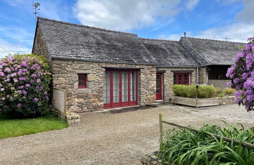 Plougonven House | Gîte for 2 people in Baie de Morlaix, Finistère, Brittany.