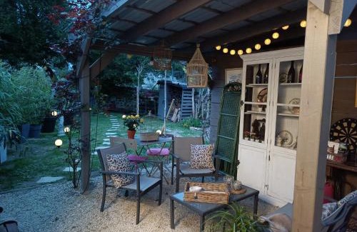 Chinon House | Gîte la comète