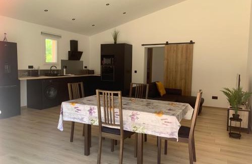 Saint-Saturnin-les-Apt Apartment | Gîte Lavande Luberon