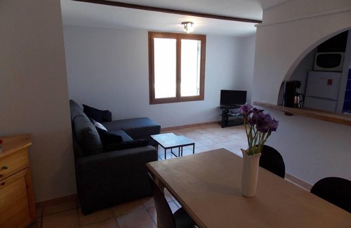 Pont-Saint-Esprit Cottage | Gîte LE ROCHER of 45m²