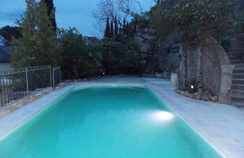 Pont-Saint-Esprit Cottage | Gîte LE ROCHER of 45m²