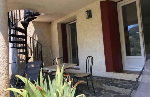 Aydius House | Gîte Malgré tout