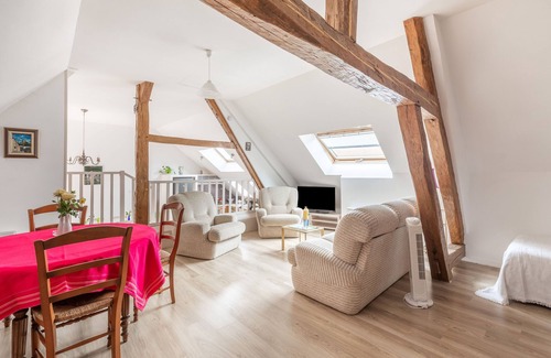 Subligny Apartment | Gîte Moulin de Pilate - Longère 2 chambres et parc