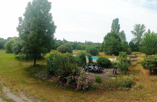 Singleyrac Cottage | Gîte Périgord Pourpre with park and swimming pool
