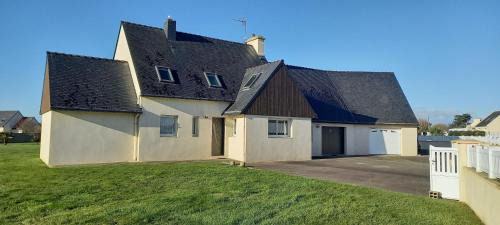 Ploudalmezeau House | Gîte Portsallais