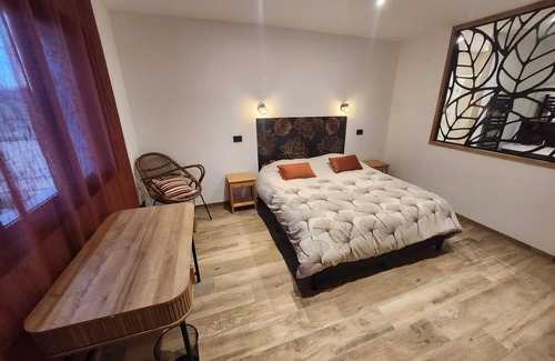 Graveson Bed & Breakfast | Gîte Spacieux, Rénové, Climatisé Avec Grande Piscine Sécurisée, Jardin Clos