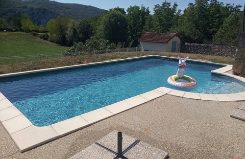 Tour-de-Faure House | Gîte St Cirq Lapopie, breathtaking view, swimming pool.