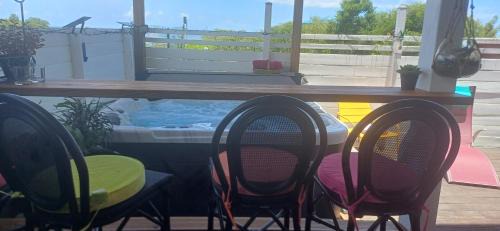 Bouillante House | Gîtes Capra Pomme Surette piscine et spa