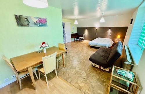 Le Breuil Apartment | Gîtes Montvaltin - Grand studio villa