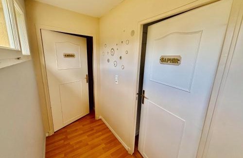 Le Breuil House | Gîtes Montvaltin - Villa 15 personnes & jardin