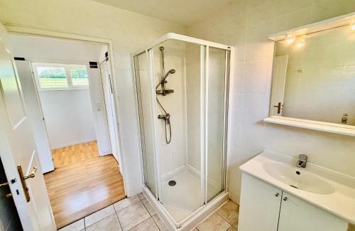 Le Breuil House | Gîtes Montvaltin - Villa 15 personnes & jardin