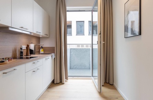 Guetersloh Apartment | Gütersloh Eickhoffstr | Suite L + SB + Balcony