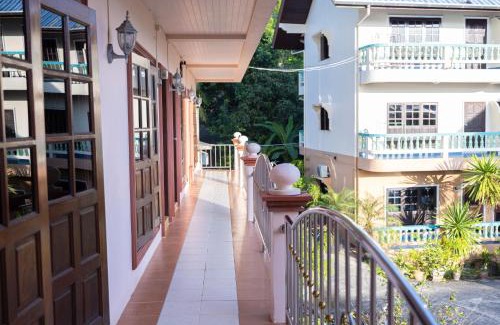 Nanai Road Hotel | G house guest house