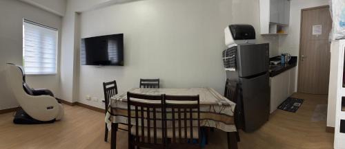 Trece Martires Hotel | G-VibeZzz Staycation