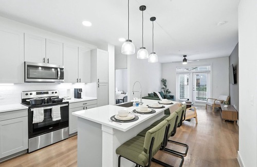 Fort Worth Condo | G11036 Luxury Living DT Fort Worth 2B2B