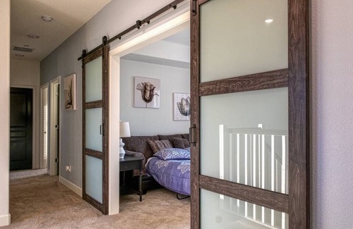 Fairfield House | G2G - Luxurious Oasis w/ FULL GYM outside the city