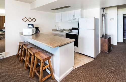 Gearhart Condo | G710 4th Floor 2 bedroom, No Cleaning Fees
