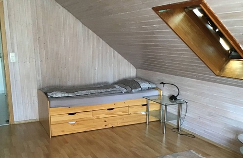 Zusmarshausen Condo | Gabi's room rental
