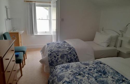Lynton House | Gable Lodge Guest House