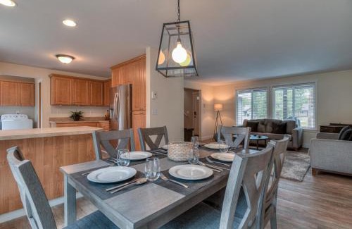 Oregon Water Wonderland House | Gadwall 1