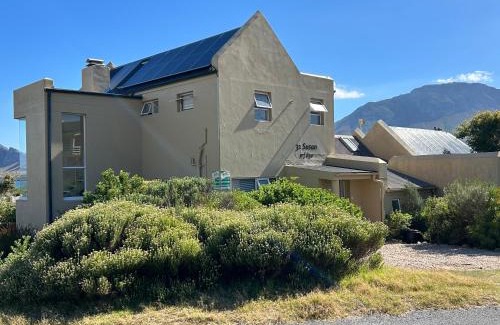 Pringle Bay House | Gaenor's Beach House