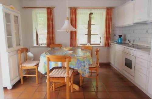 Alkersum Apartment | Gaestehaus-Bruhn-1