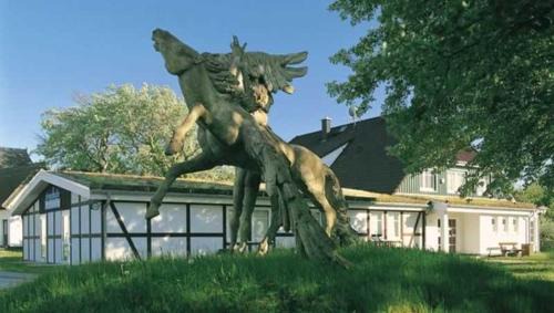 Ostseebad Ahrenshoop House | Gaestehaus Strandhalle