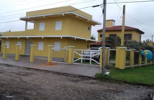 Mariluz Apartment | GAITERO MARILUZ INN - APARTMENT 4